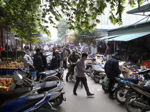 Chợ phiên hoài niệm 5 ngày họp một lần ở Hà Nội