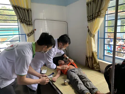 Quảng Nam: Khám và phát thuốc miễn phí cho gần 1.500 người dân ở huyện Nam Trà My