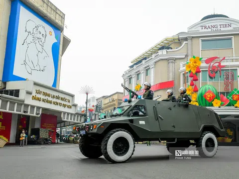 Công an Hà Nội ra quân bảo vệ Đại hội XIII của Đảng