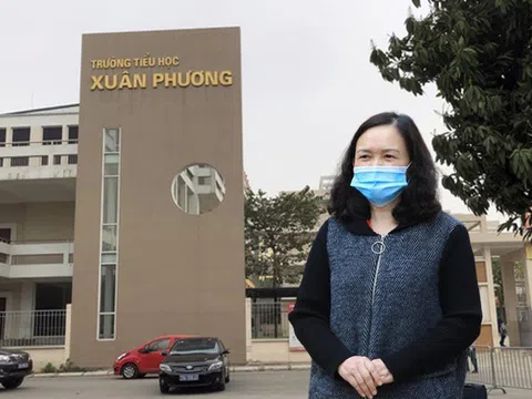 Nữ Hiệu trưởng trong “bão dịch” Xuân Phương