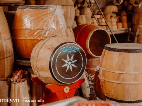 Chuyện khó tin về một dòng họ mất tận nửa năm để đi tìm tấm da trâu đặc biệt làm chiếc trống lớn nhất Việt Nam chào đón năm Tân Sửu 2021!