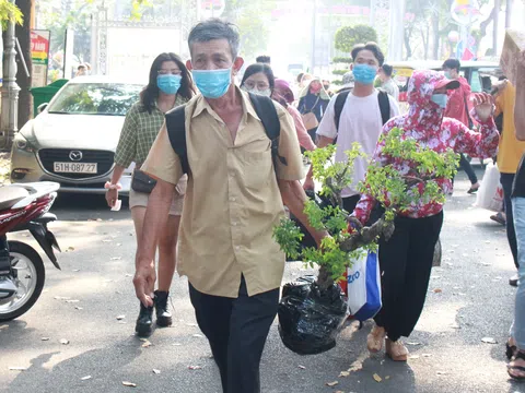 “Chuyến xe nghĩa tình” chính thức lăn bánh, đưa gần 1.000 người lao động về quê đón Tết