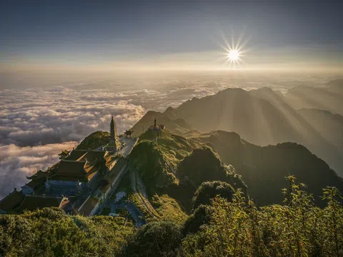 4 mùa kỳ ảo trên đỉnh Fansipan