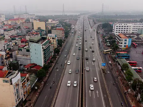 Ngỡ ngàng giao thông Hà Nội sau kỳ nghỉ Tết Nguyên đán