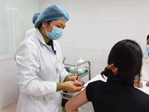 11 nhóm đối tượng được ưu tiên tiêm vắc xin Covid-19