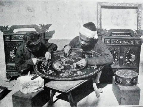 Hàng Khay - Phố khảm trai một thời độc quyền ở Viễn Đông