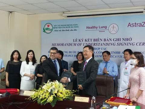 Bệnh viện ung bướu Đà Nẵng và AstraZeneca Việt Nam ký kết hợp tác “Vì lá phổi khỏe” giai đoạn 2