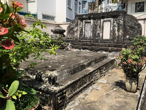 Lăng mộ đắp tượng rái cá của danh tướng thuỷ quân nhà Nguyễn ở Sài Gòn