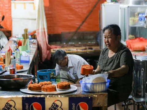 Tiểu thương, lái thuyền chùa Hương tất bật mùa lễ hội, phục hồi doanh thu “khủng”