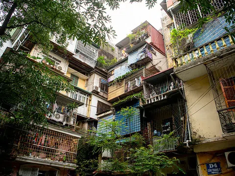 “Chuồng cọp” nhấp nhô, dân Thủ đô đánh cược tính mạng lấy diện tích sống