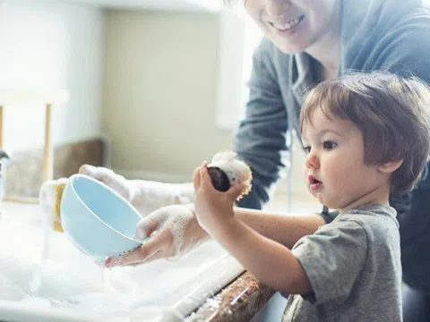 Cha mẹ hãy dạy con có trách nhiệm từ khi còn nhỏ