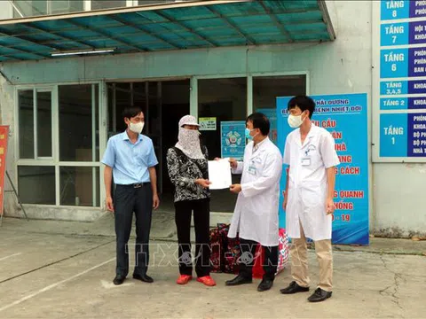 Hai bệnh nhân COVID-19 cuối cùng trong đợt dịch ở Hải Dương xuất viện
