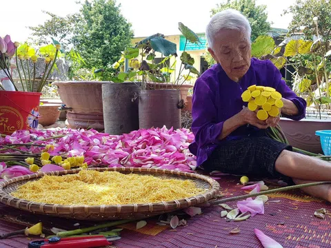 Ý nghĩa của Hoa sen vàng trong phong thuỷ