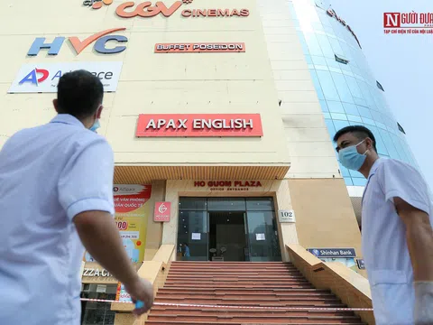 Phong toả Hồ Gươm Plaza