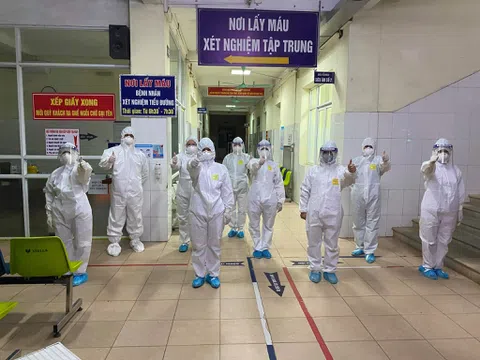 Cay khoé mắt với những tâm sự từ tuyến đầu chống dịch Covid-19 ở Bắc Ninh