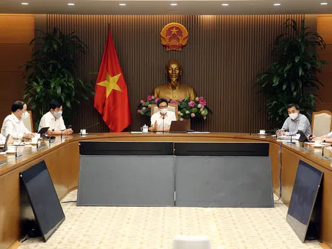 Phó Thủ tướng Vũ Đức Đam: Phải kiểm soát bằng được các ổ dịch trong khu công nghiệp