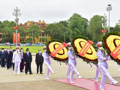 Lãnh đạo Đảng, Nhà nước vào Lăng viếng Chủ tịch Hồ Chí Minh