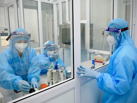 Phát hiện hơn 300 công nhân ở Bắc Giang dương tính với SARS-CoV-2, Bộ Y tế họp khẩn