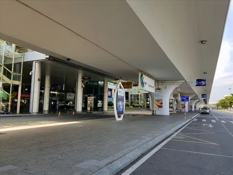 Bến xe ế ẩm, ga tàu vắng hoe vì Covid-19