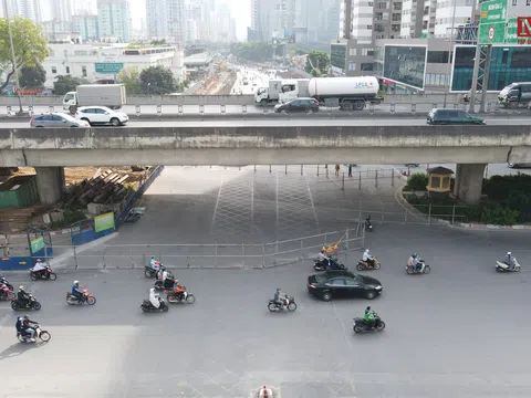 Đóng nút giao Lê Văn Lương - Tố Hữu để thi công hầm chui 700 tỷ đồng