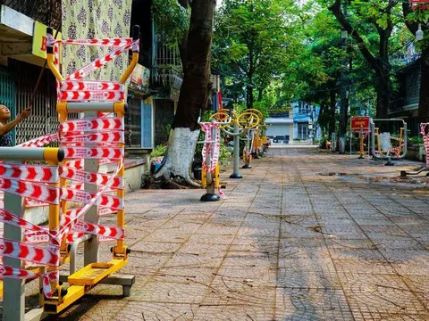 Niêm phong dụng cụ tập thể dục tại Hà Nội