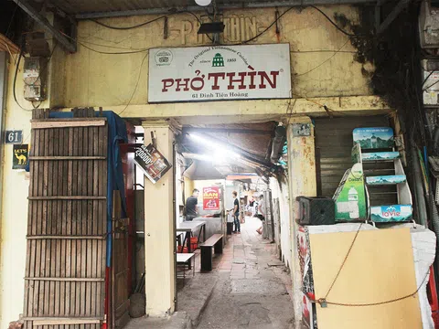 Người Hà Nội ăn phở từ 5h sáng, quán bún 9h đã hết hàng