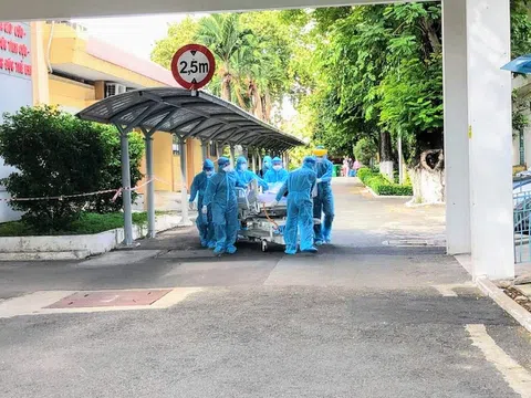 Bên trong bệnh viện tuyến đầu “nội bất xuất – ngoại bất nhập”