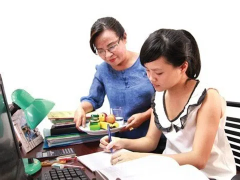 Những điều cha mẹ cần tránh để giảm áp lực cho con trước mùa thi