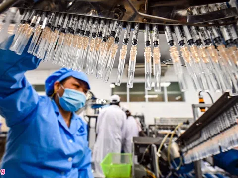 Sản xuất 150 triệu bơm tiêm vaccine ở Hà Nội