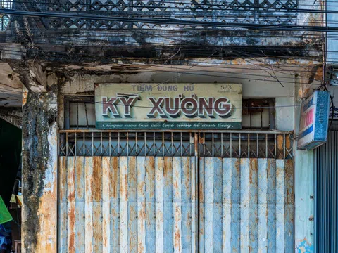 Một Sa Đéc hoài cổ qua những tấm bảng hiệu vẽ tay