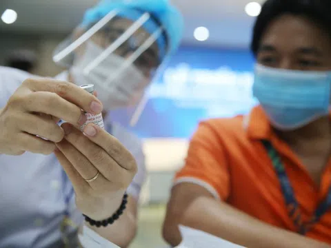 Mũi 1 tiêm vắc-xin Covid-19 của Astra Zeneca, mũi 2 tiêm Pfizer được không?