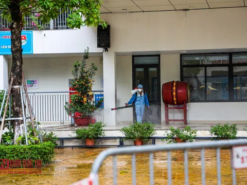 Hà Nội: Phun khử khuẩn điểm thi trước ngày thi tốt nghiệp THPT 2021