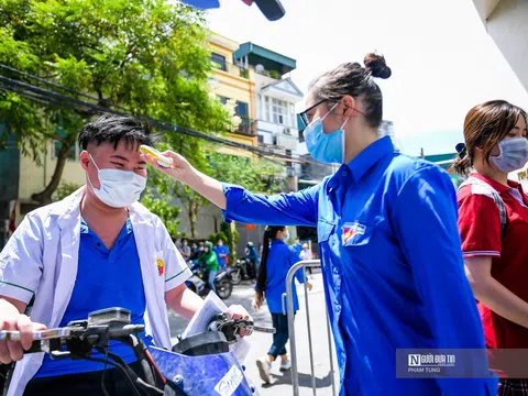 Gần 1 triệu thí sinh làm thủ tục dự thi tốt nghiệp THPT 2021