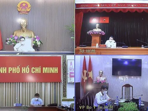 Chủ tịch TP.HCM: Tận dụng giãn cách để "bóc tách" F0 khỏi cộng đồng