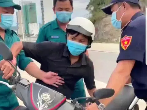 Người công nhân trong vụ "bánh mì không phải lương thực thiết yếu" bị cho nghỉ việc!