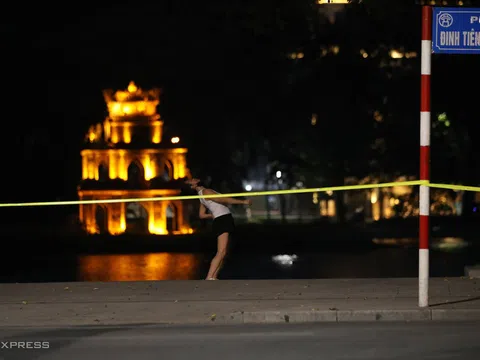 Người Hà Nội tập thể dục lúc nửa đêm, rạng sáng