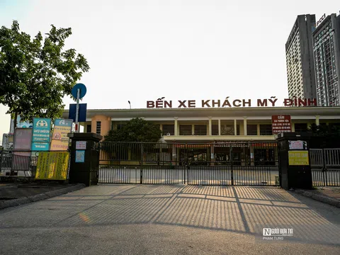 Cảnh lạ thường ở các bến xe khách tại Thủ đô sau khi áp dụng chỉ thị 16