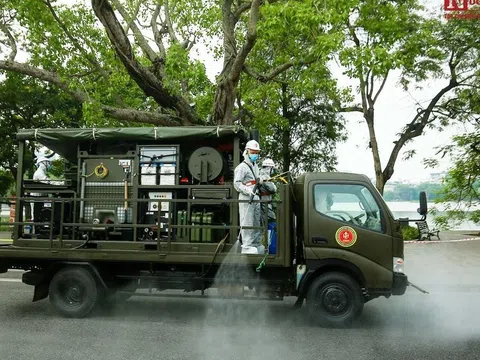 Hà Nội: Bắt đầu phun khử khuẩn toàn thành phố