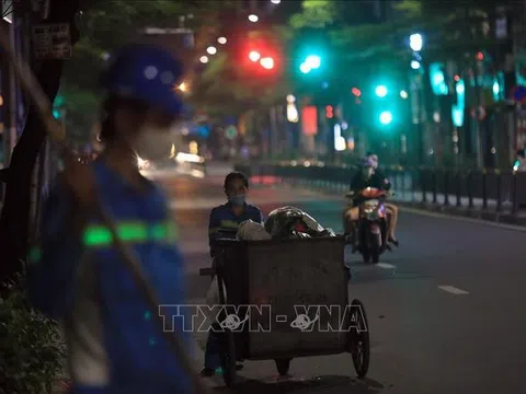 Bảo đảm vệ sinh môi trường Hà Nội trong những ngày giãn cách