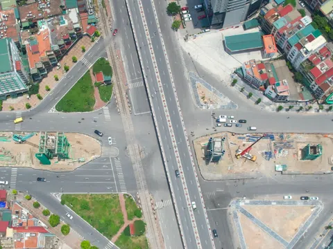 Ngắm nhìn Hà Nội từ trên cao những ngày giãn cách