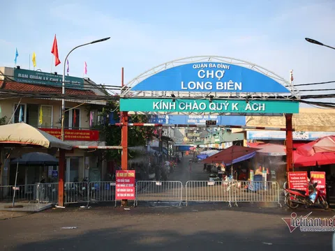 Phong tỏa, tạm ngừng kinh doanh chợ Long Biên vì có thêm ca Covid-19