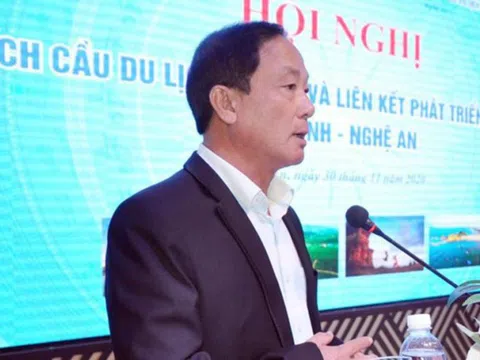 Tỉnh Bình Định: Tạm đình chỉ công tác với 2 cán bộ lãnh đạo vì đi chơi golf giữa dịch