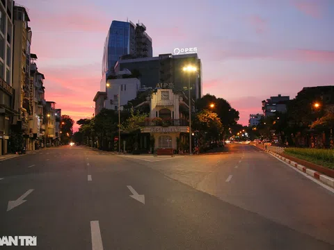 Hà Nội trầm lắng trong những ngày giãn cách