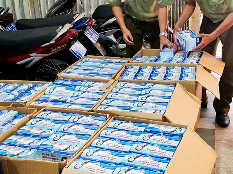 An Giang: Tạm giữ 22.500 cái khẩu trang không rõ nguồn gốc