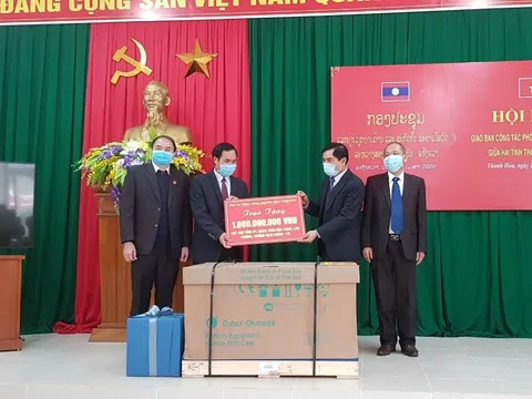 Thanh Hóa: Hỗ trợ thiết bị y tế phòng chống dịch Covid-19 cho tỉnh Hủa Phăn - Lào