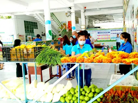 TP. Cần Thơ: Siêu thị yêu thương 0 đồng - Nơi sẻ chia cùng người nghèo