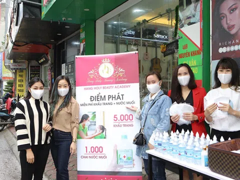 Master Hằng Holy lan tỏa những tia nắng ấm trước đại dịch covid 19