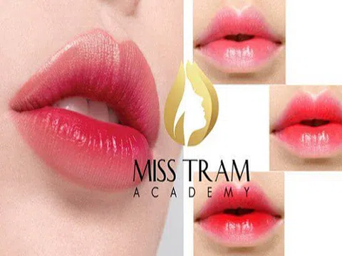 Phun xăm môi bị khô có nguy hiểm không