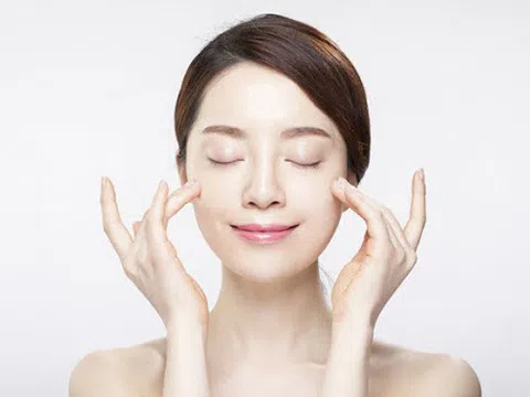 Cách chăm sóc da khi mặt nổi mụn vì đeo khẩu trang