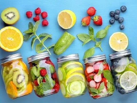 5 Thức uống Detox tiếp sức năng lượng cho làn da